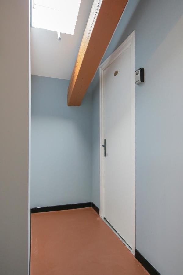 Appartement Le Zèbre, T1 hypercentre chic et cosy, Wifi par SOVALFI à Saint-Etienne  Extérieur photo