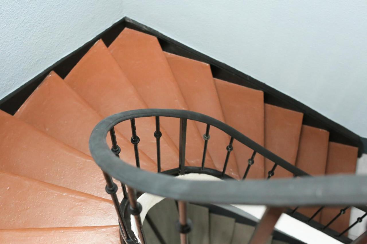 Appartement Le Zèbre, T1 hypercentre chic et cosy, Wifi par SOVALFI à Saint-Etienne  Extérieur photo