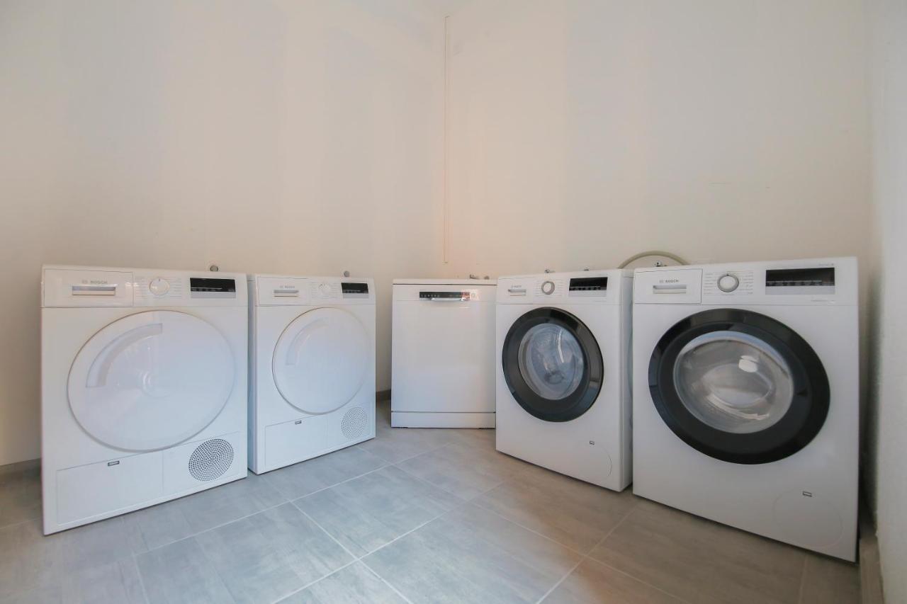 Appartement Le Zèbre, T1 hypercentre chic et cosy, Wifi par SOVALFI à Saint-Etienne  Extérieur photo